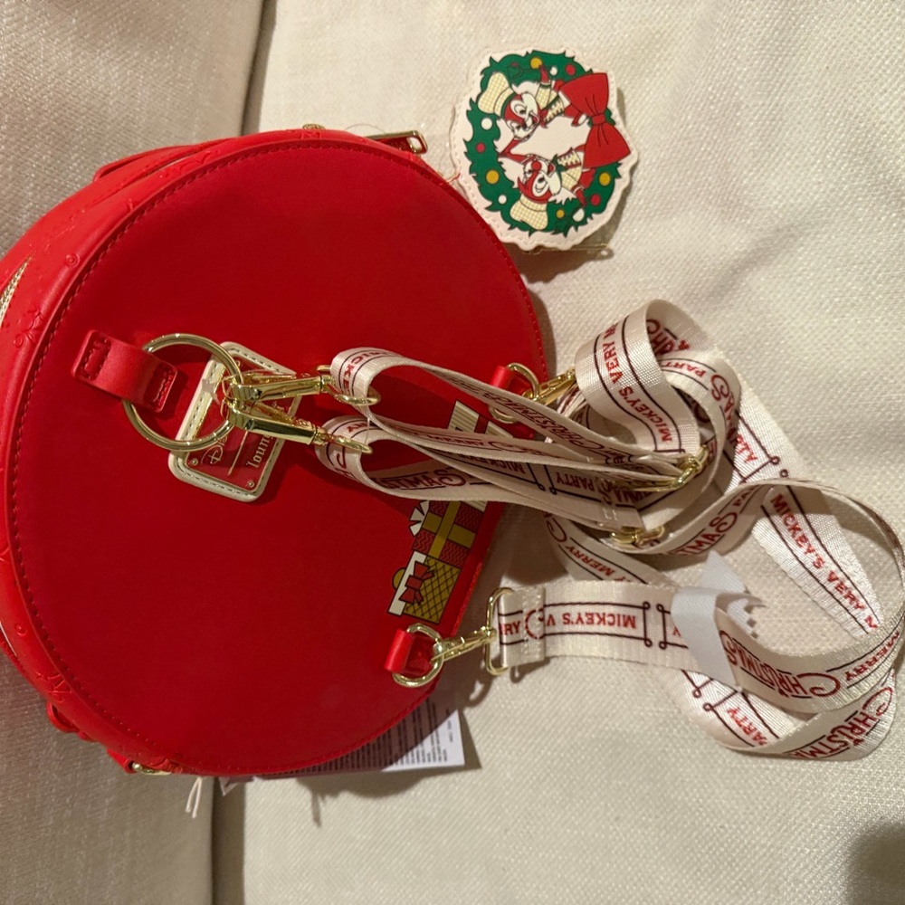 Disney loungefly Festive Red and Cream Mickeys very merry Christmas Party Bag - Picture 2 of 3